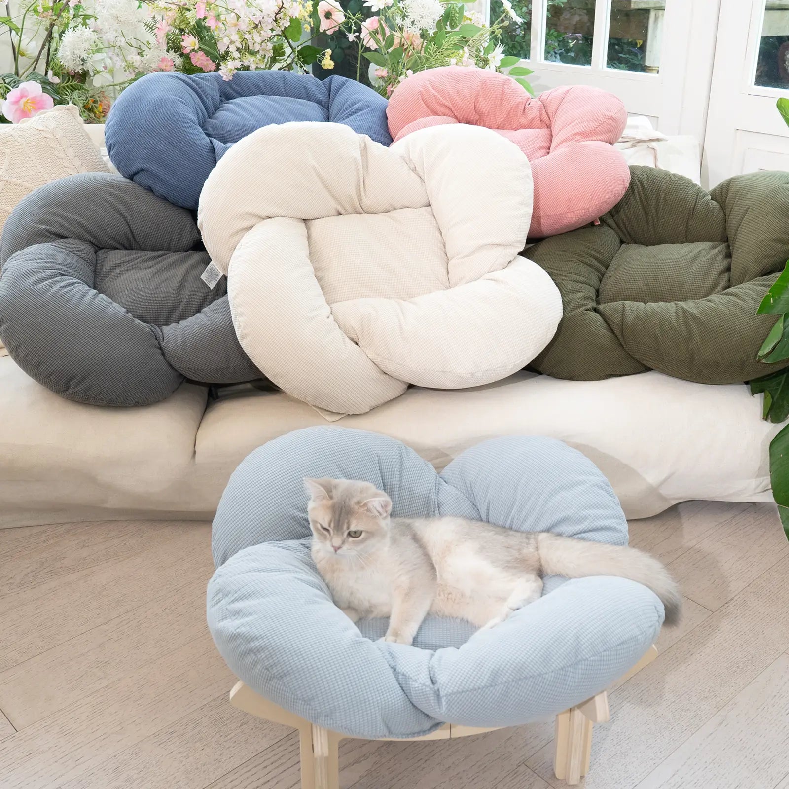 Elevated Wooden Cat Bed with Cushion - Fluffy Pet Sofa for Indoor Cats and Dogs, Raised Lounge Chair, Large Size Cat Furniture